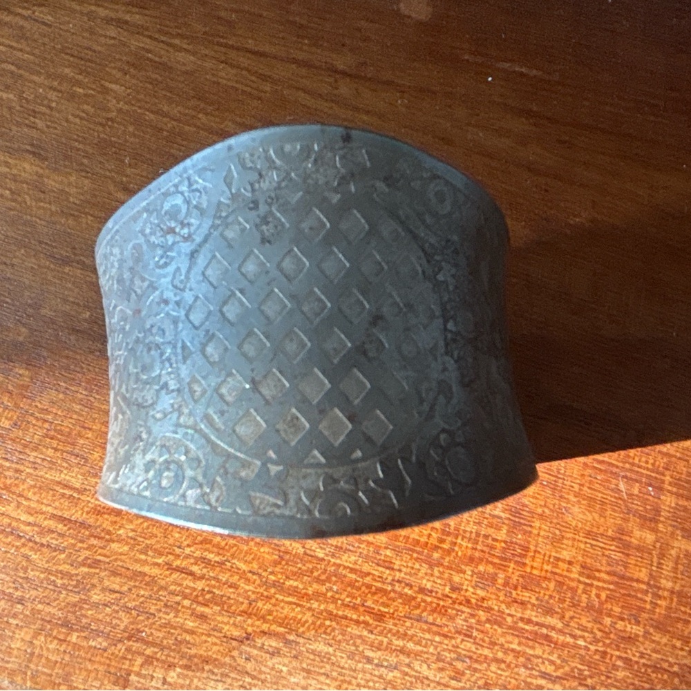 VINTAGE Intricate Brass or Silver plate  Cuff Bracelet
